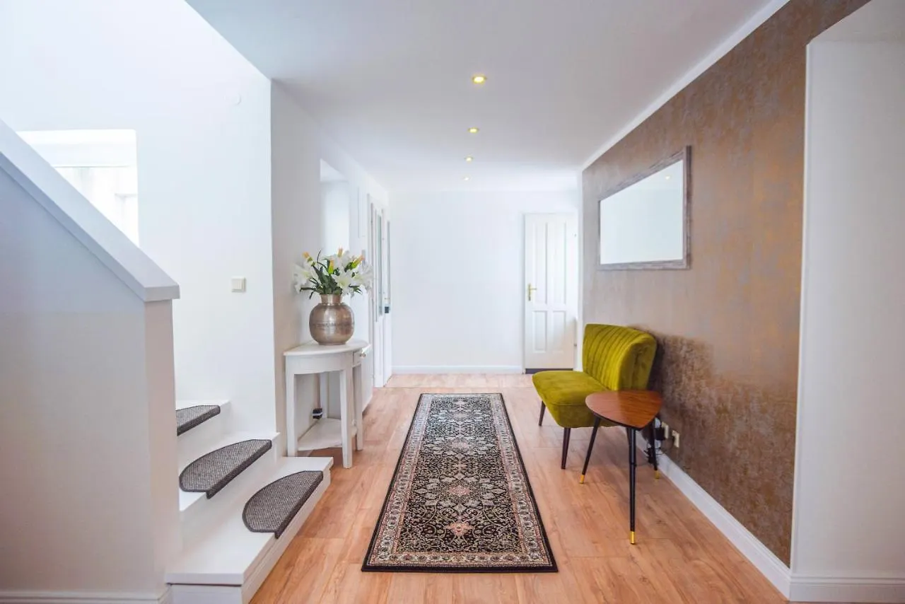Royal Residence Haus des Meeres Wien Apartment