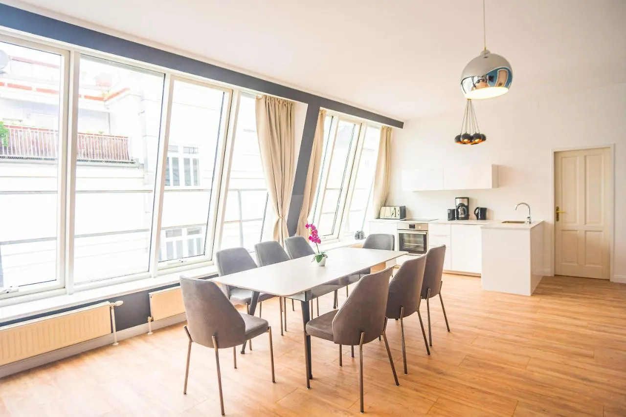 Royal Residence Haus des Meeres Wien